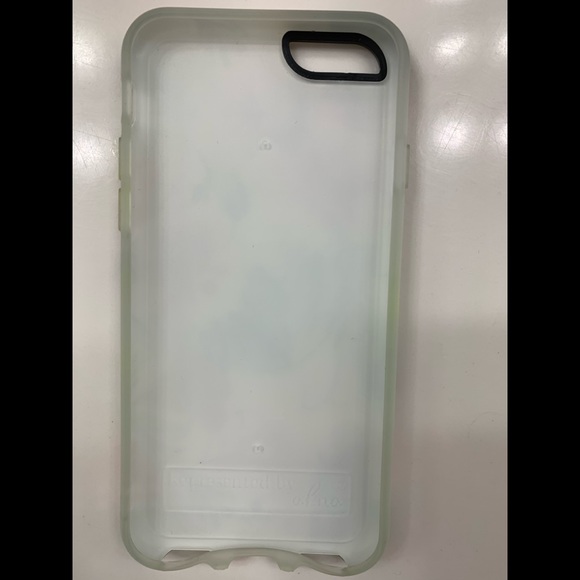 iPhone 6 case. Made by AKNA. NWOT. - Picture 2 of 2